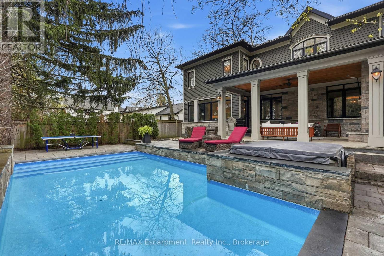 4180 Lakeshore Road, Burlington (Shoreacres), ON - Outdoor With In Ground Pool With Deck Patio Veranda