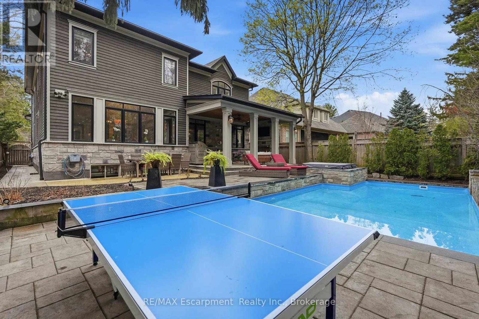 4180 Lakeshore Road, Burlington (Shoreacres), ON - Outdoor With In Ground Pool