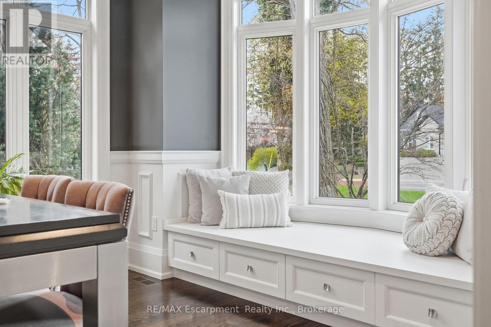 4180 Lakeshore Road, Burlington (Shoreacres), ON - Indoor Photo Showing Other Room