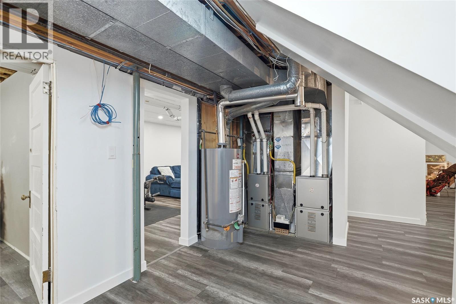 404 Dalgliesh Drive, Regina, SK - Indoor