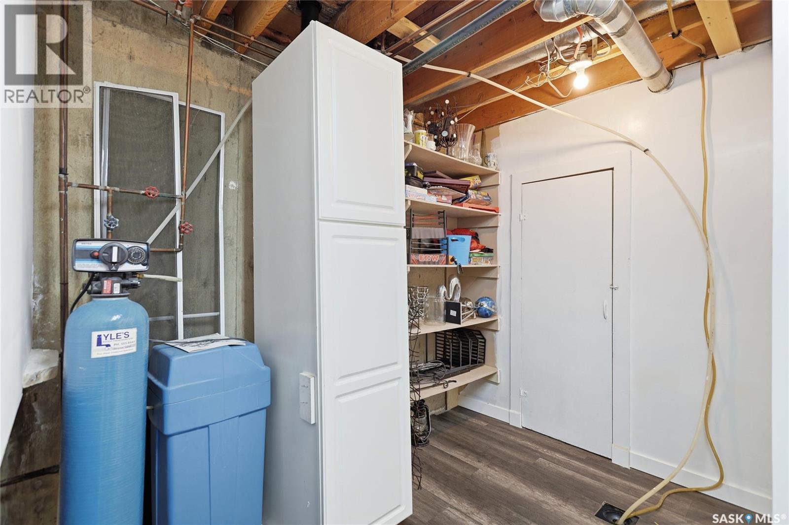 404 Dalgliesh Drive, Regina, SK - Indoor Photo Showing Basement