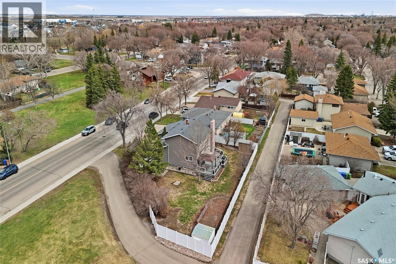404 Dalgliesh Drive, Regina, SK - Outdoor With View
