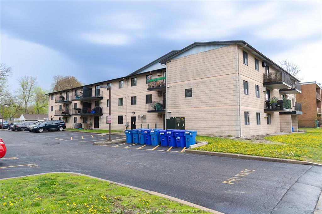 310-3355 Sandwich, Windsor, ON