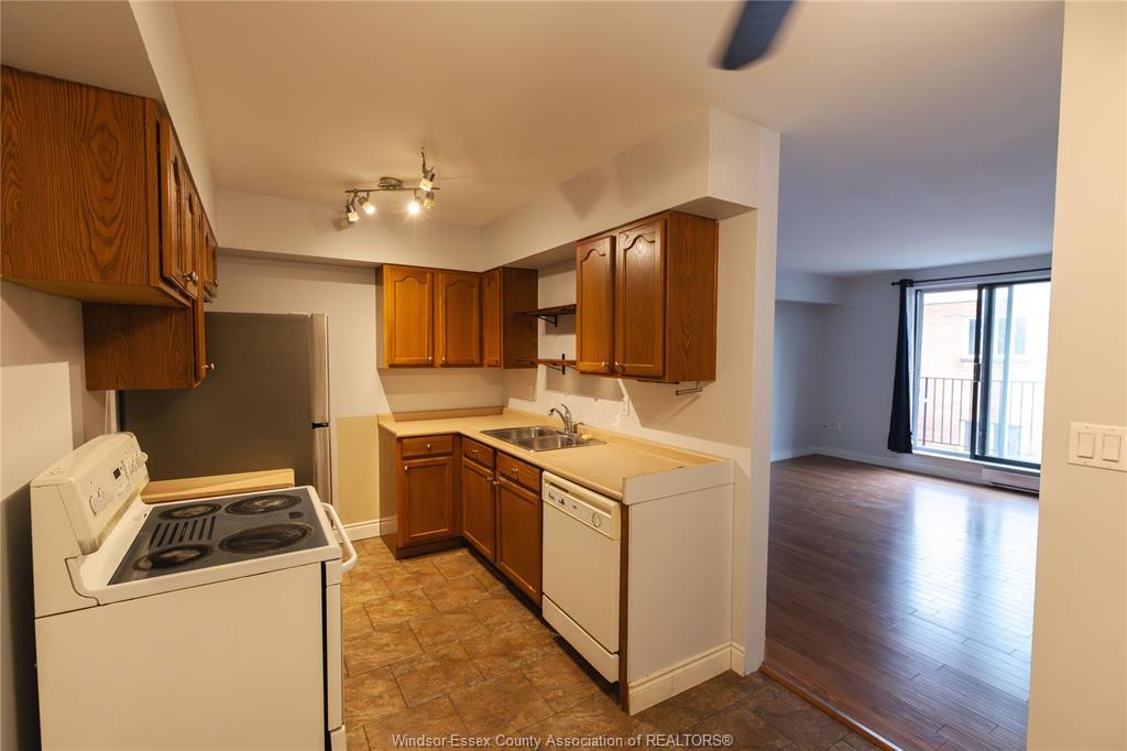 310-3355 Sandwich, Windsor, ON