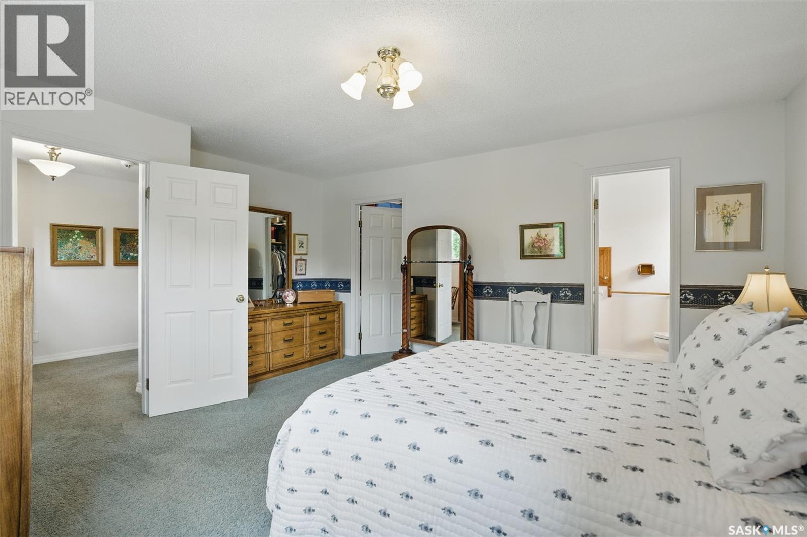 5052 7Th Street, Rosthern, SK - Indoor Photo Showing Bedroom