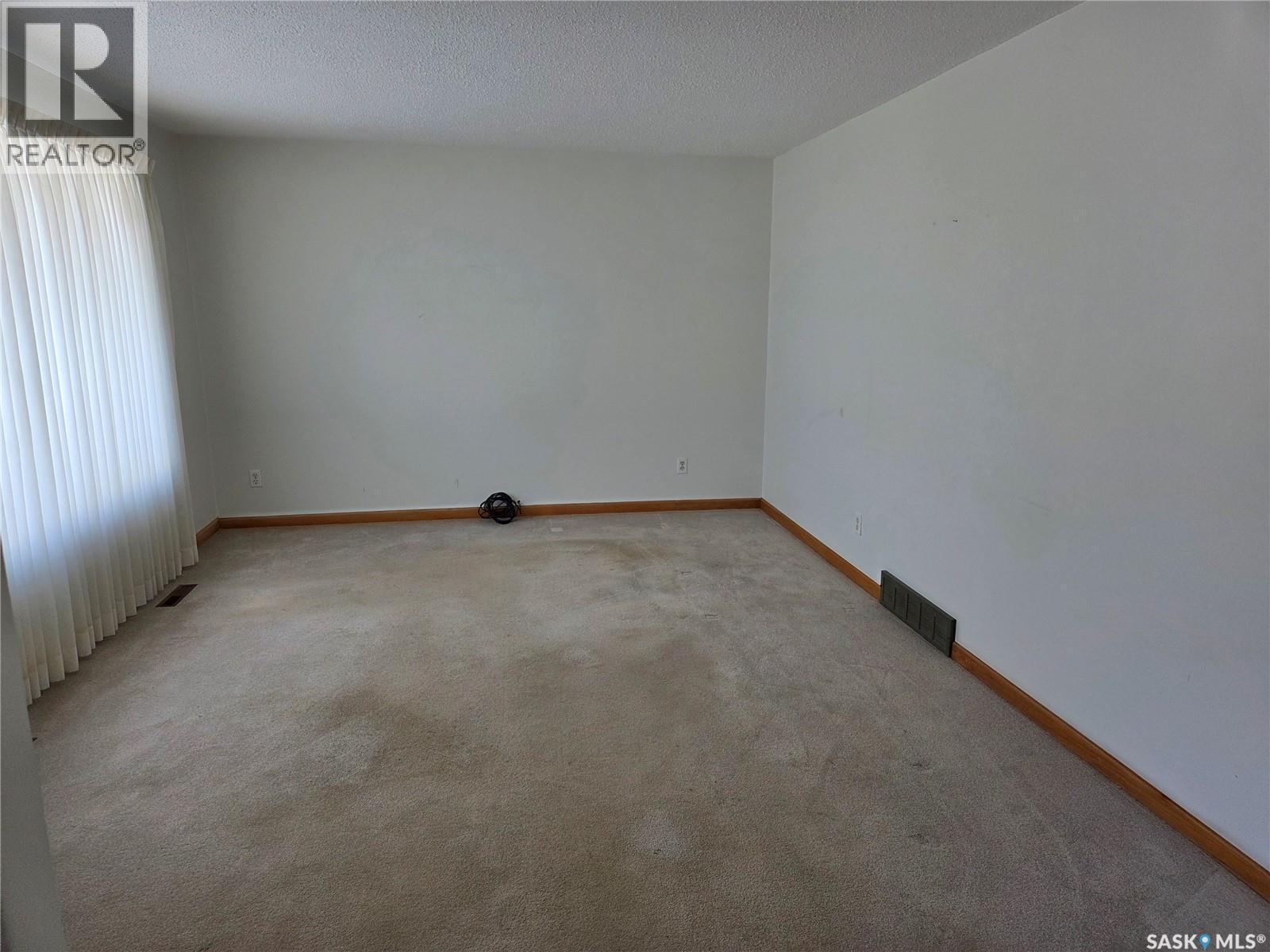 718 98Th Avenue, Tisdale, SK - Indoor Photo Showing Other Room