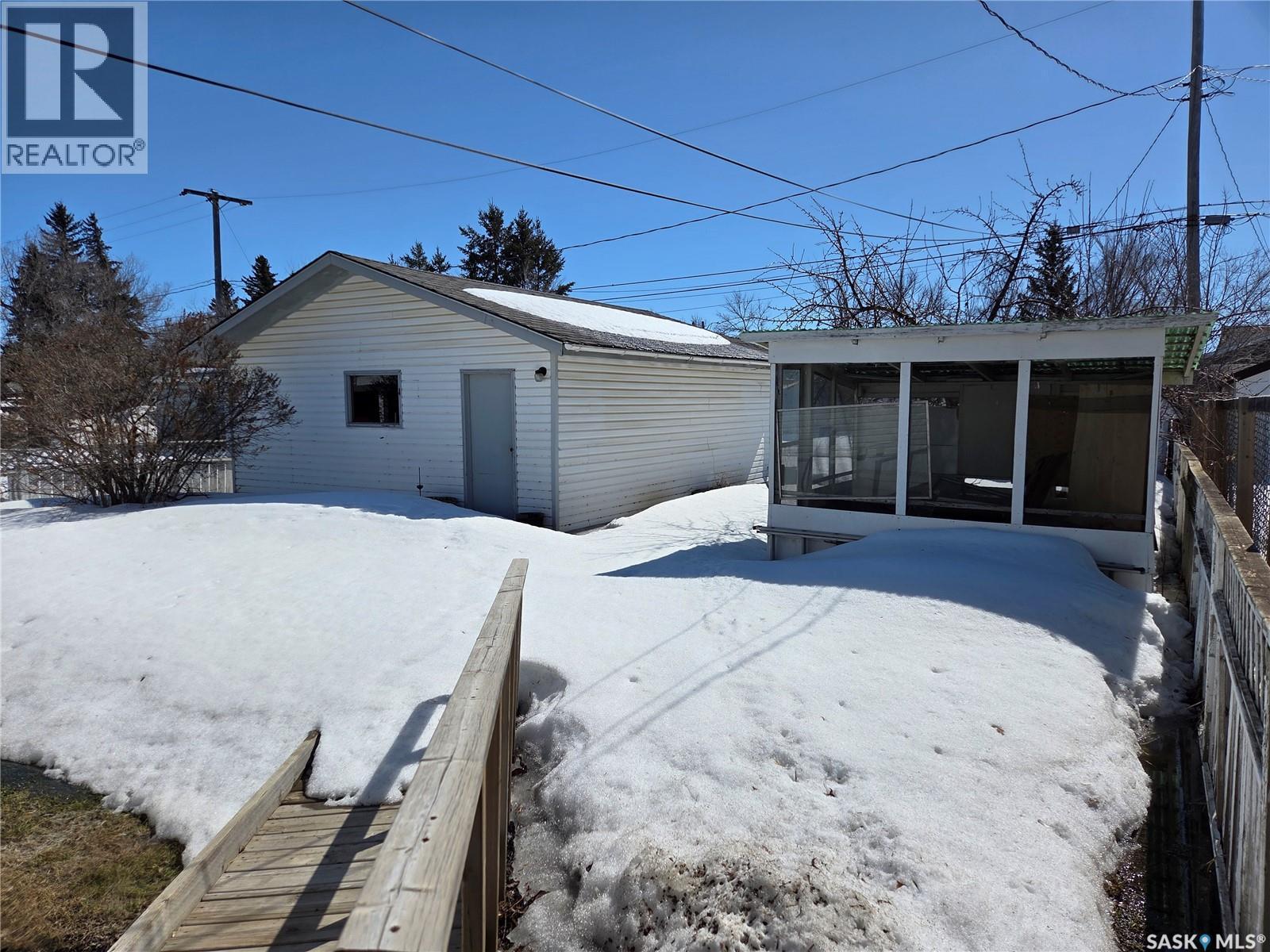 718 98Th Avenue, Tisdale, SK - Outdoor