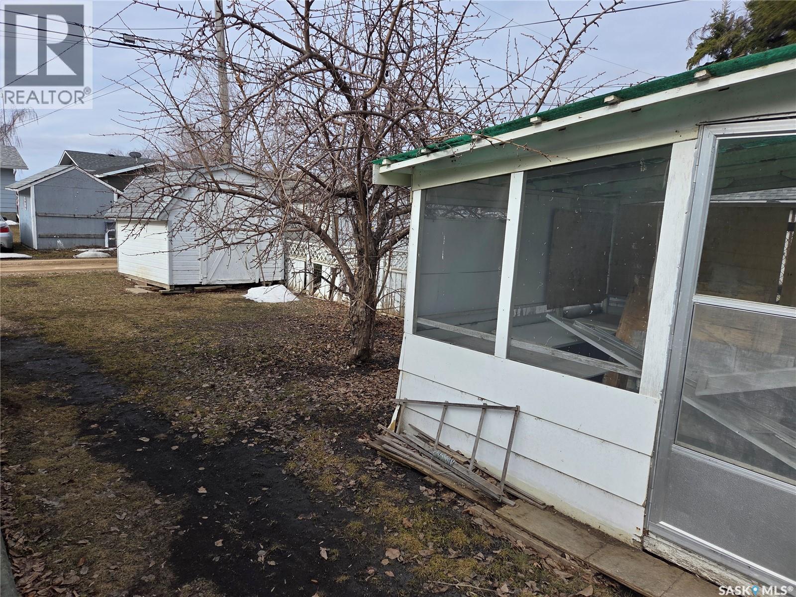 718 98Th Avenue, Tisdale, SK - Outdoor