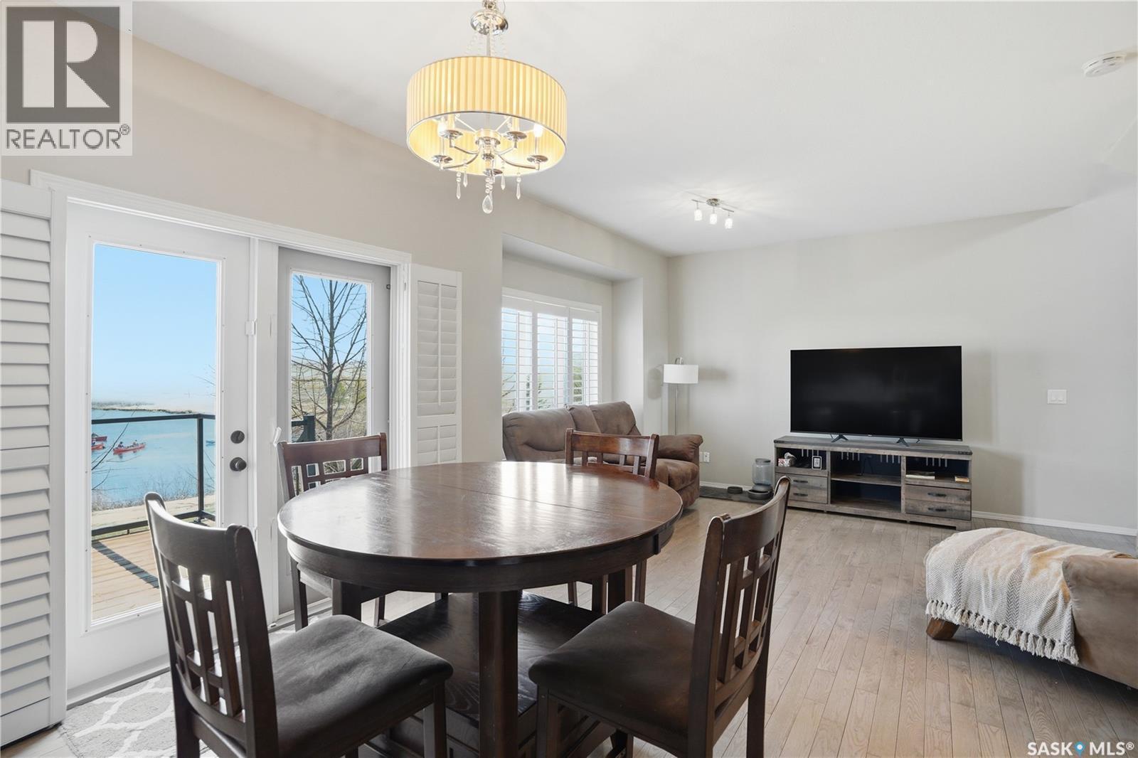 733 150 Langlois Way, Saskatoon, SK - Indoor Photo Showing Dining Room