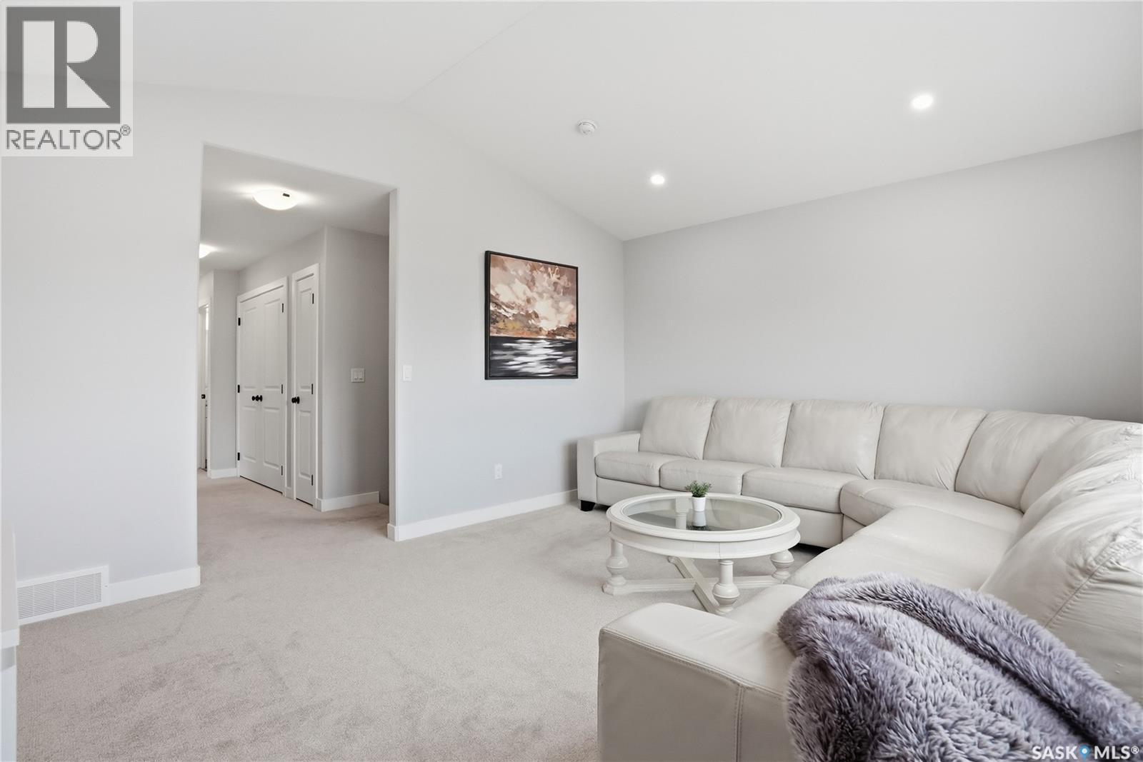 246 Aniskotaw Manor, Saskatoon, SK - Indoor Photo Showing Living Room