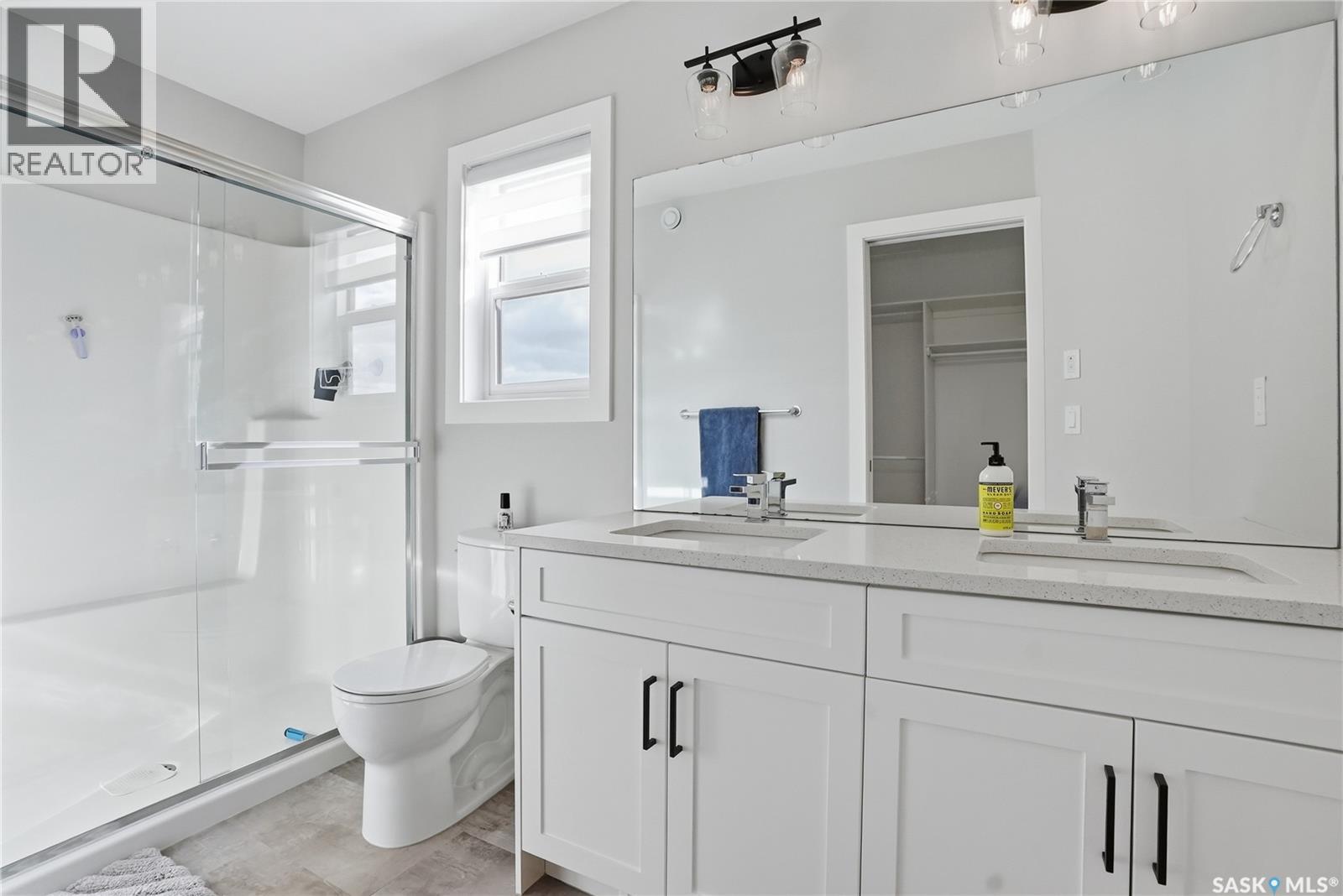 246 Aniskotaw Manor, Saskatoon, SK - Indoor Photo Showing Bathroom