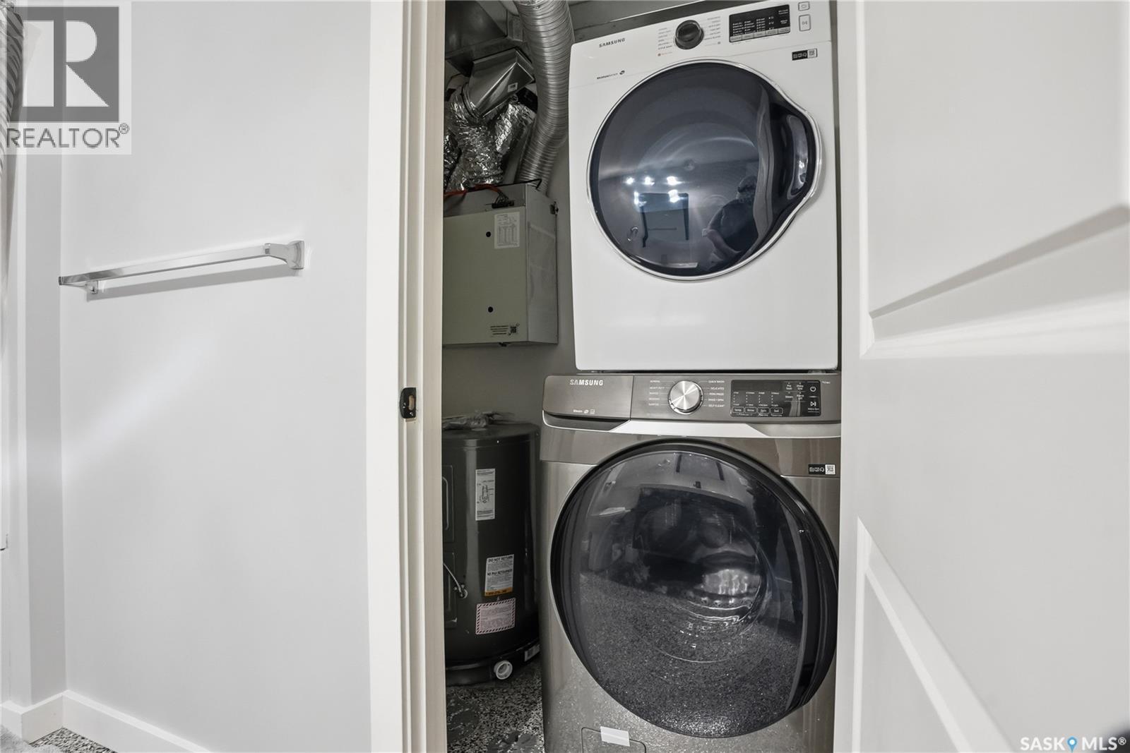 246 Aniskotaw Manor, Saskatoon, SK - Indoor Photo Showing Laundry Room
