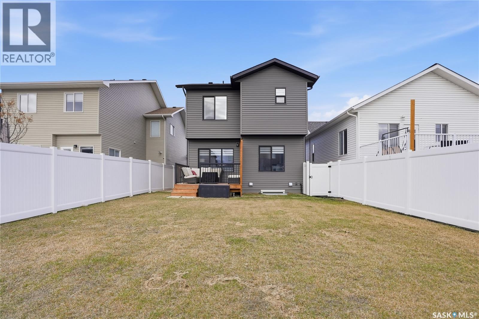 246 Aniskotaw Manor, Saskatoon, SK - Outdoor With Exterior
