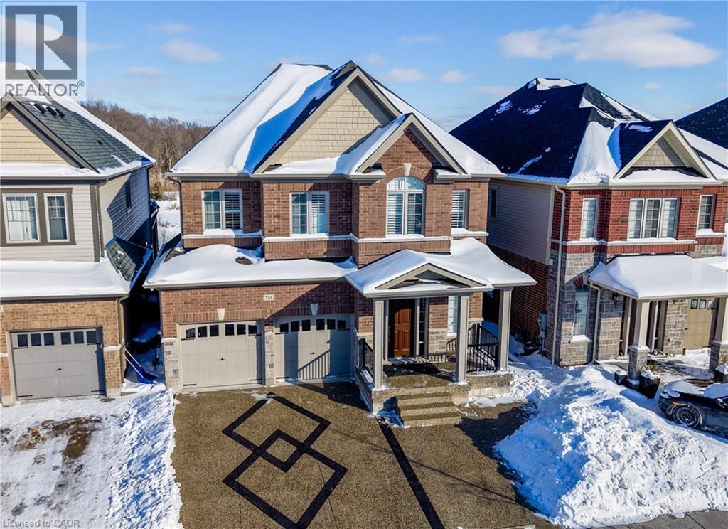588 Beckview Crescent, Kitchener, ON - Outdoor With Facade