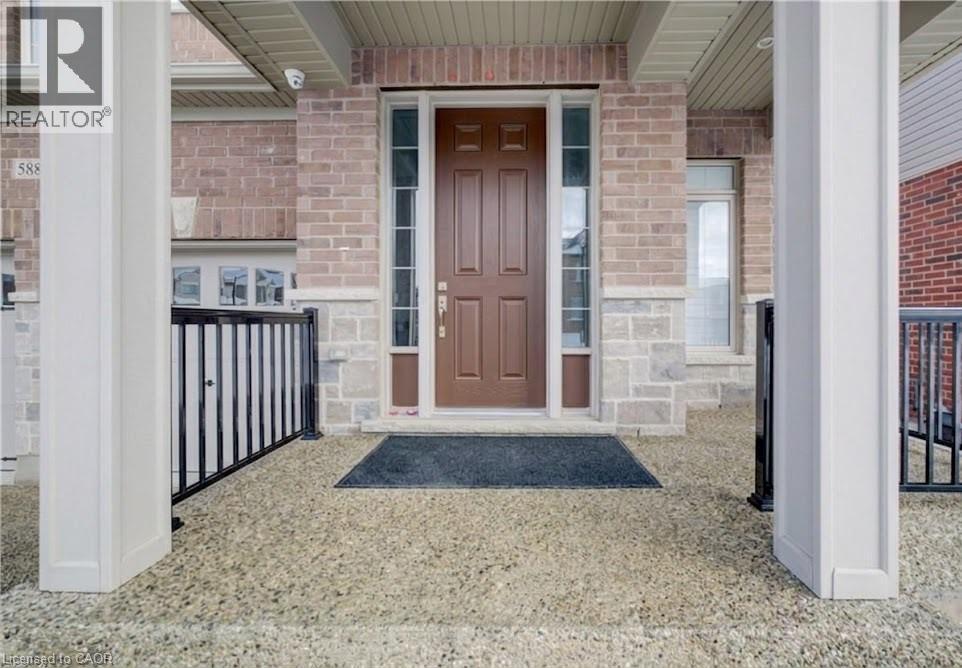 588 Beckview Crescent, Kitchener, ON - Outdoor With Exterior