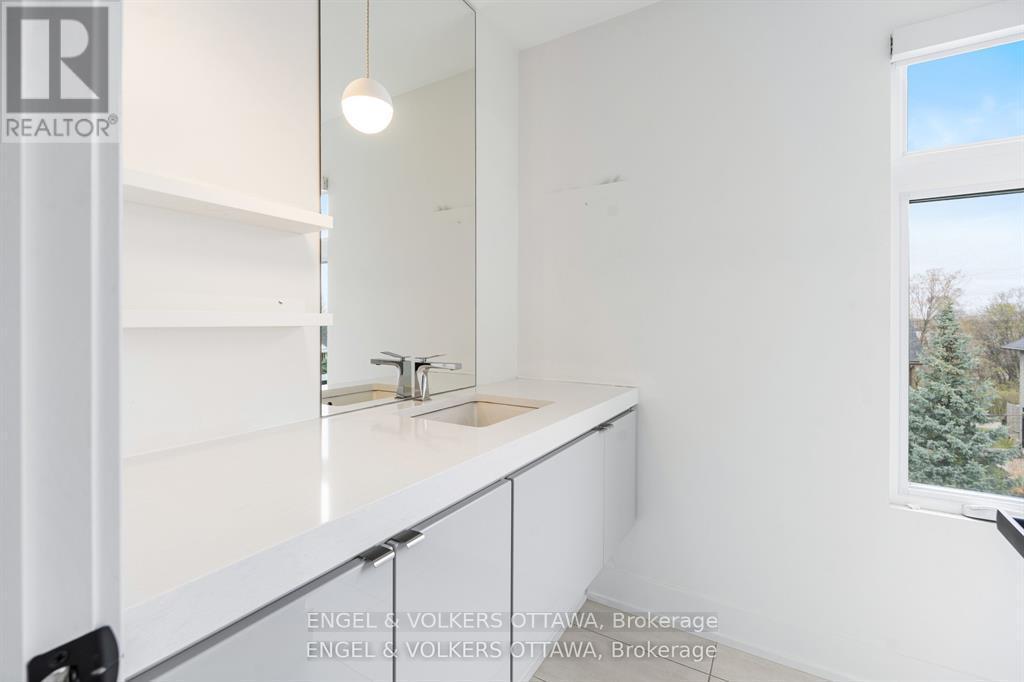 2154 Rice Avenue, Ottawa, ON