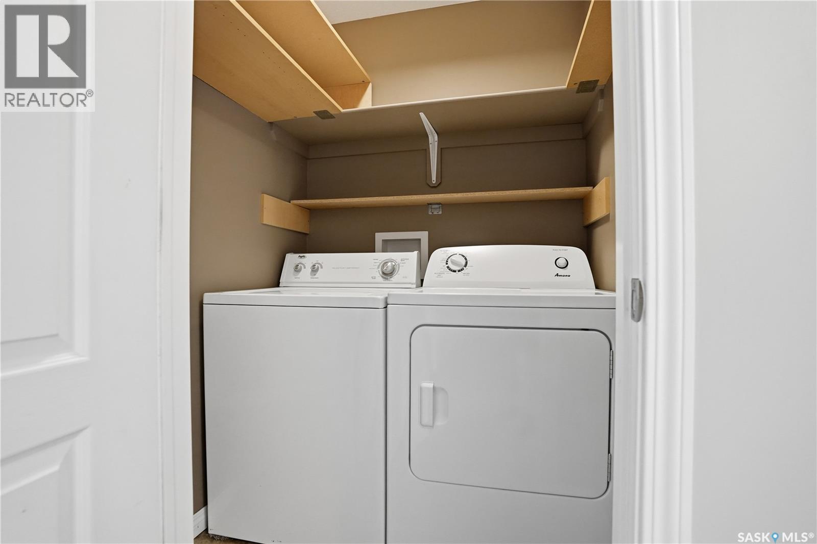 210 3818 Dewdney Avenue E, Regina, SK - Indoor Photo Showing Laundry Room