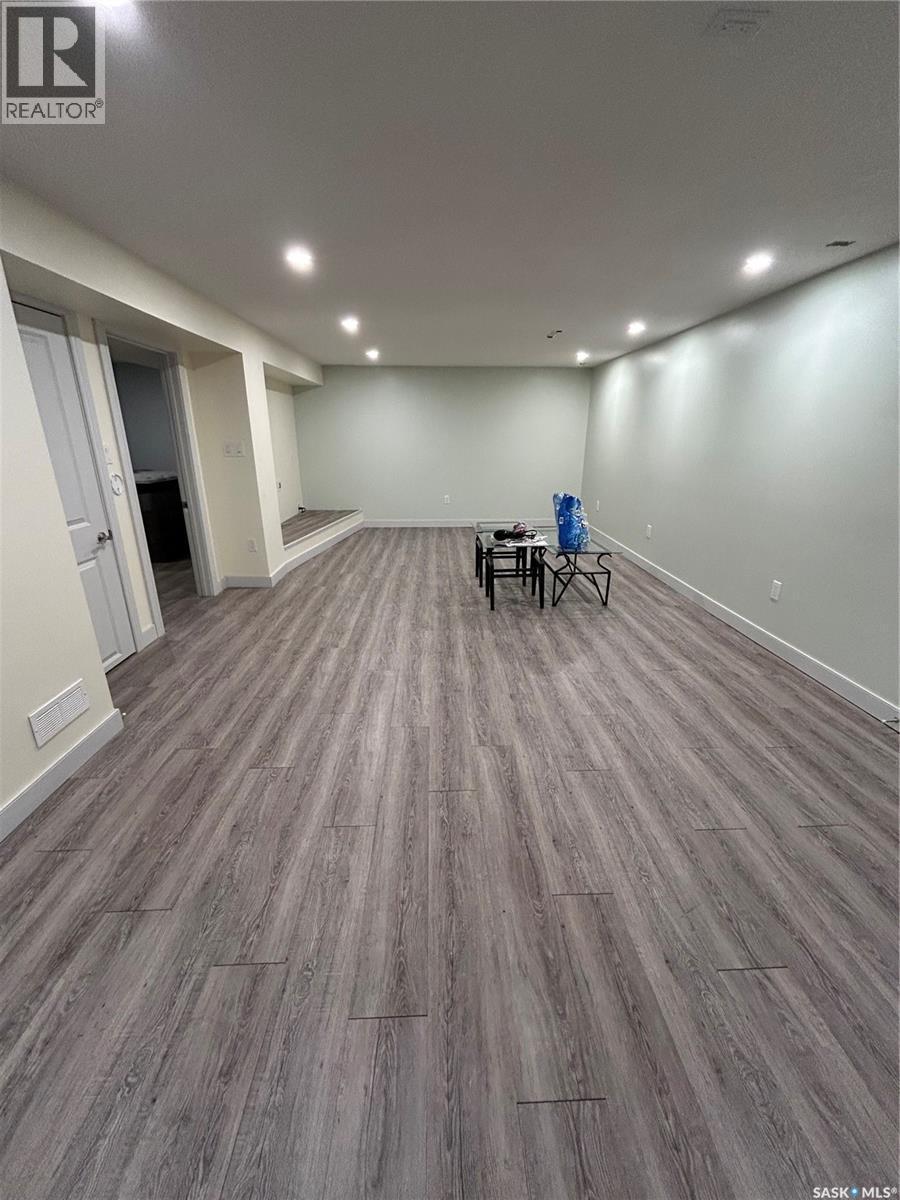 2007 Mayfair Bay, Estevan, SK - Indoor