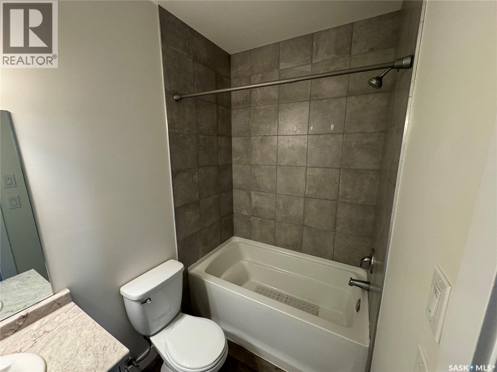 671 Underhill Road, Saskatoon, SK - Indoor Photo Showing Bathroom