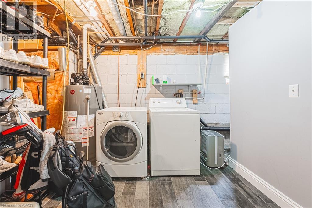 161 Ivon Avenue, Hamilton, ON - Indoor Photo Showing Laundry Room
