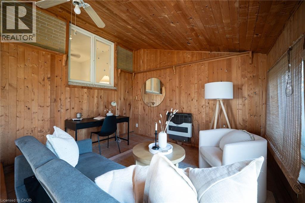 18 Armstrong Avenue, Hamilton, ON - Indoor