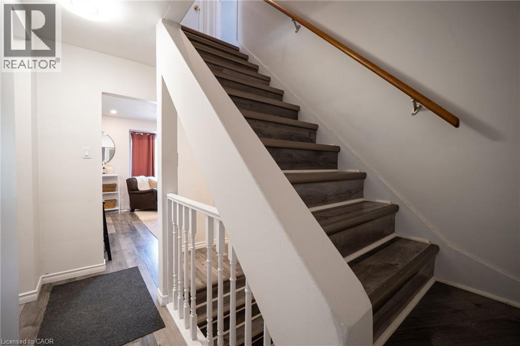 18 Armstrong Avenue, Hamilton, ON - Indoor Photo Showing Other Room
