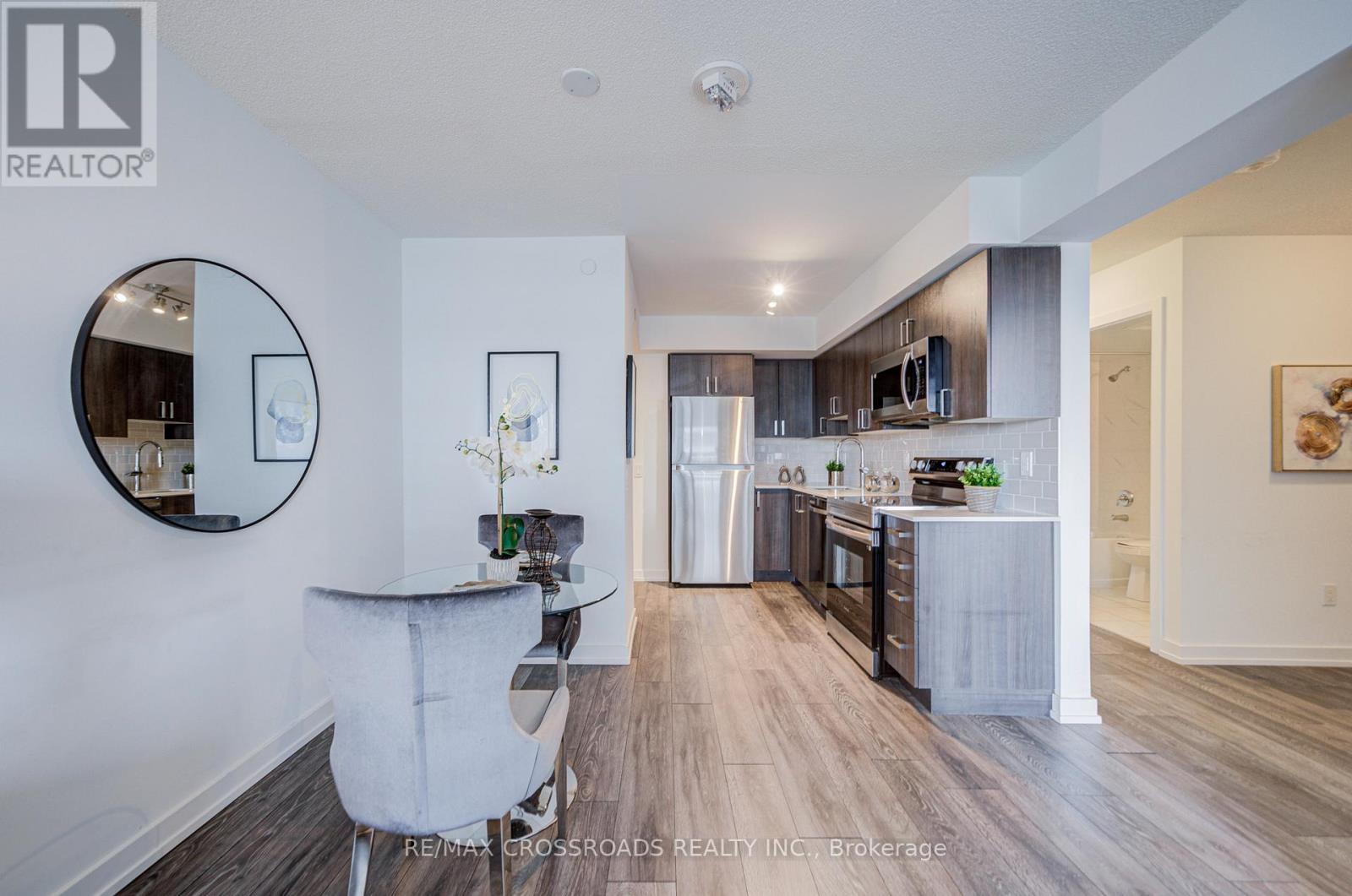 1506 - 1455 Celebration Drive, Pickering, ON - Indoor Photo Showing Kitchen