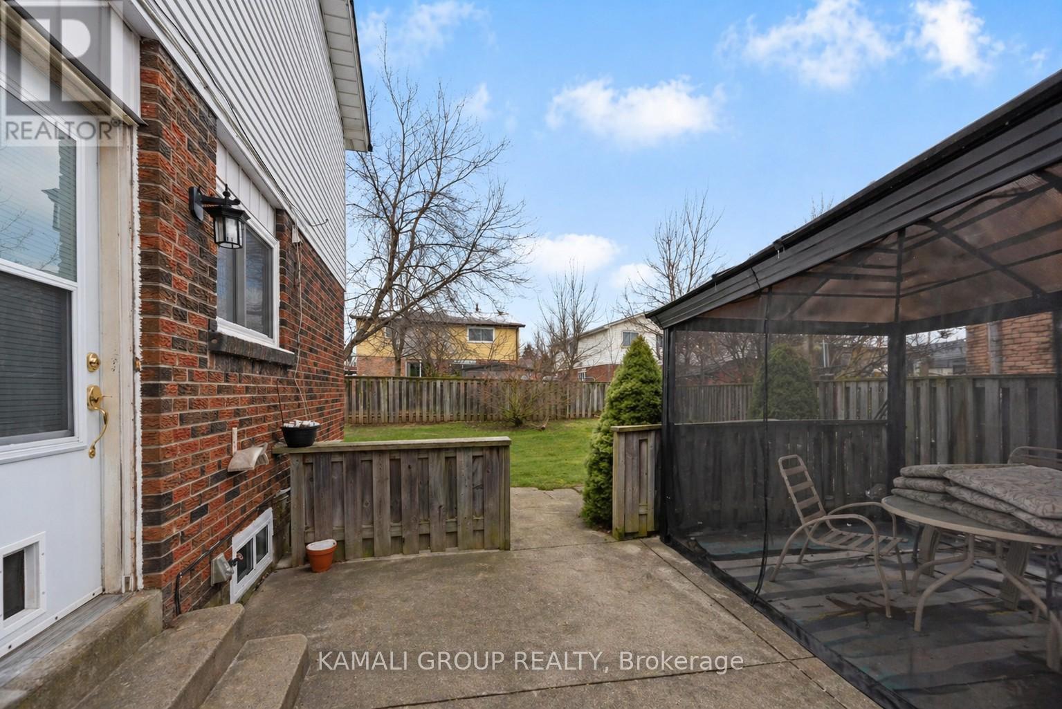 582 Lakeview Avenue, Oshawa, ON - Outdoor