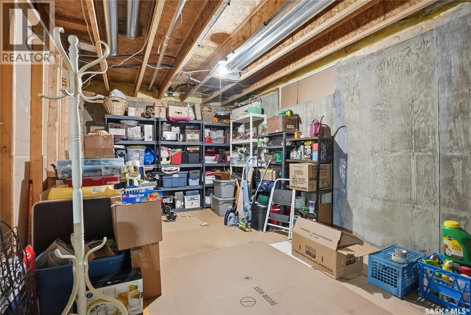 911 Chotem Crescent, Saskatoon, SK - Indoor Photo Showing Basement