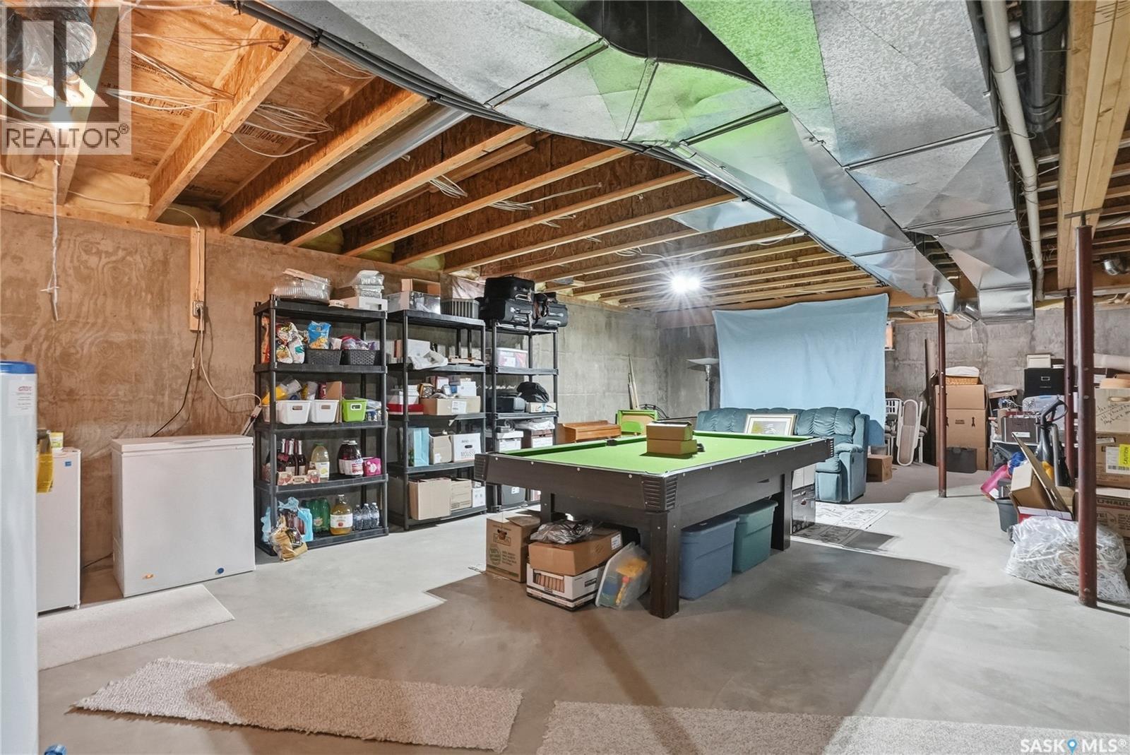 911 Chotem Crescent, Saskatoon, SK - Indoor Photo Showing Basement
