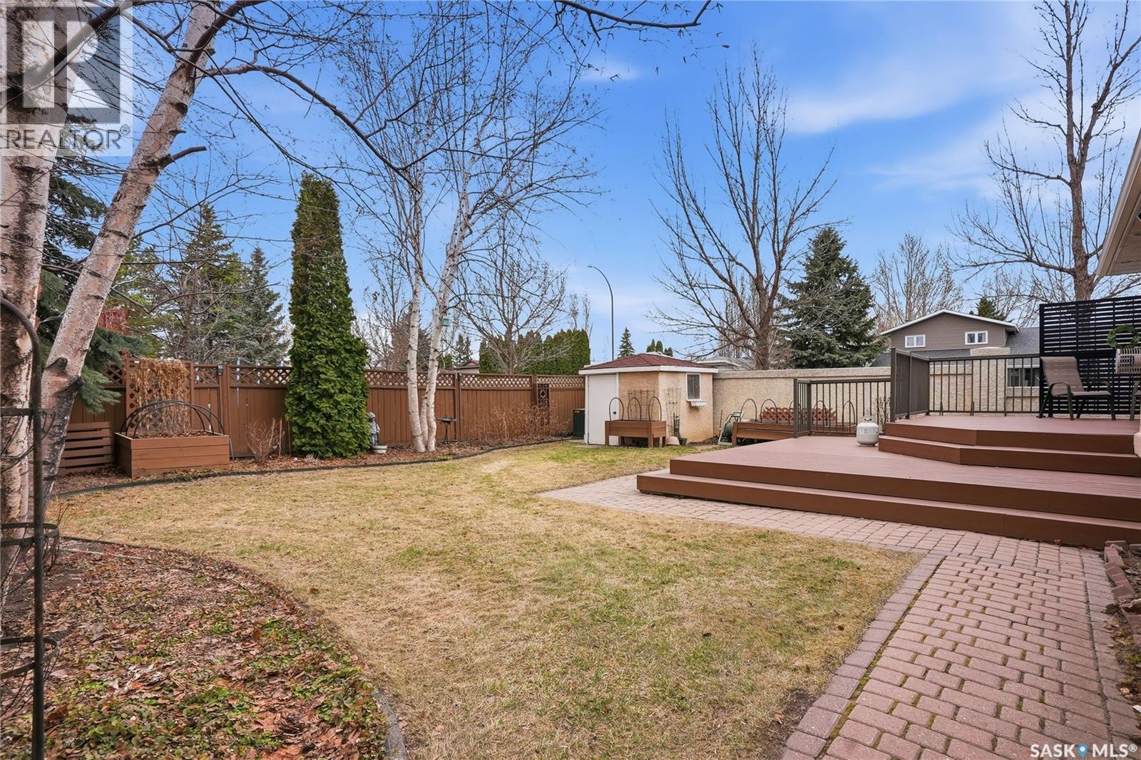 911 Chotem Crescent, Saskatoon, SK - Outdoor