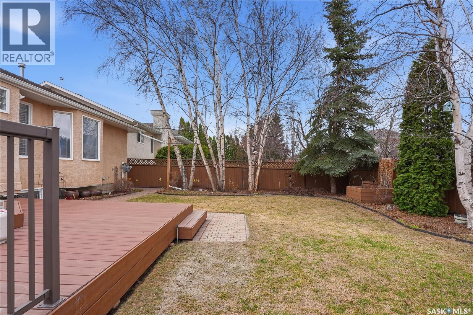 911 Chotem Crescent, Saskatoon, SK - Outdoor