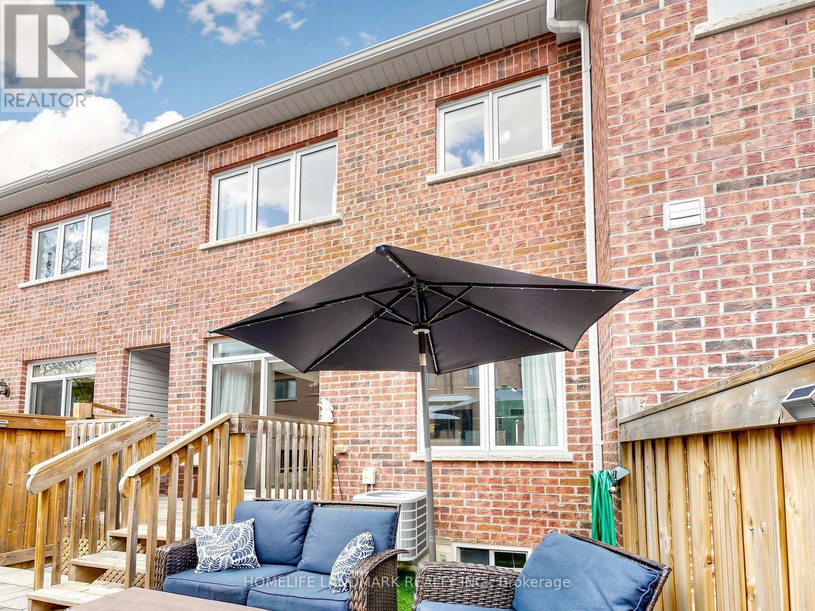 31 True Blue Crescent, Caledon, ON - Outdoor With Exterior