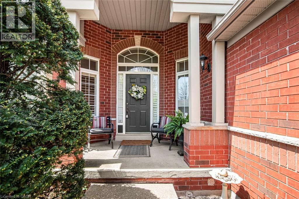 102 Moore Crescent, Ancaster, ON - Outdoor With Exterior