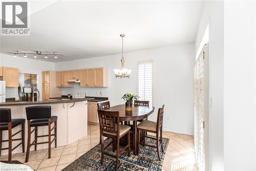102 Moore Crescent, Ancaster, ON - Indoor
