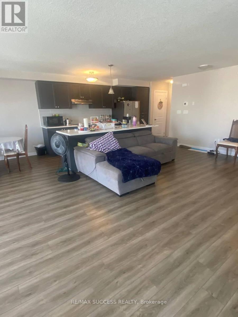 80 Progress Crescent, Kitchener, ON - Indoor