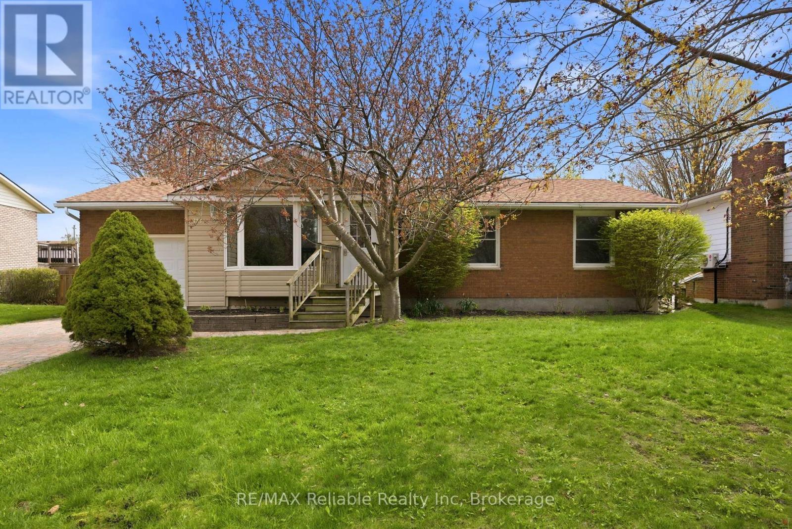 313 Krohmer Drive, Goderich (Goderich (Town)), ON - Outdoor