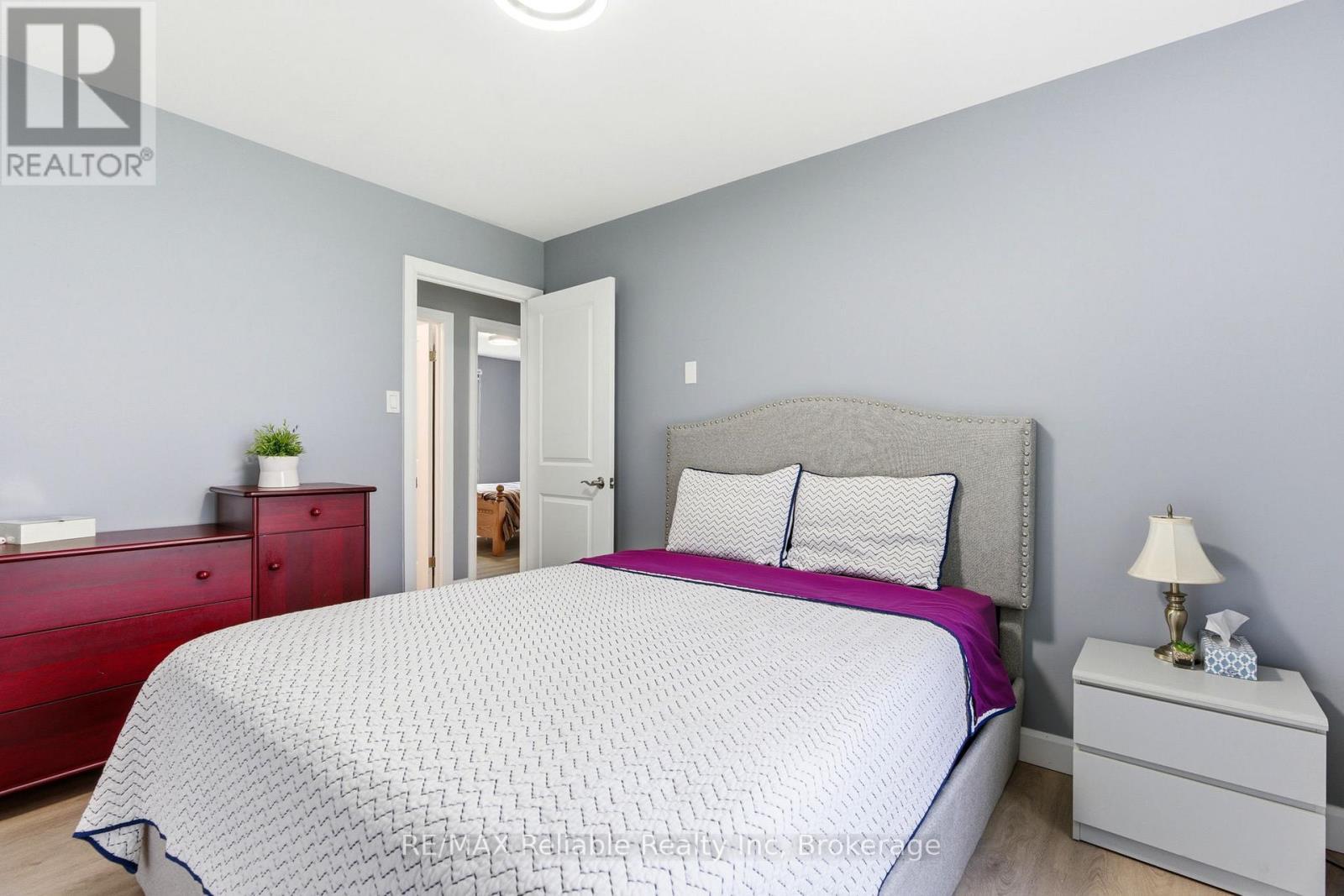 313 Krohmer Drive, Goderich (Goderich (Town)), ON - Indoor Photo Showing Bedroom