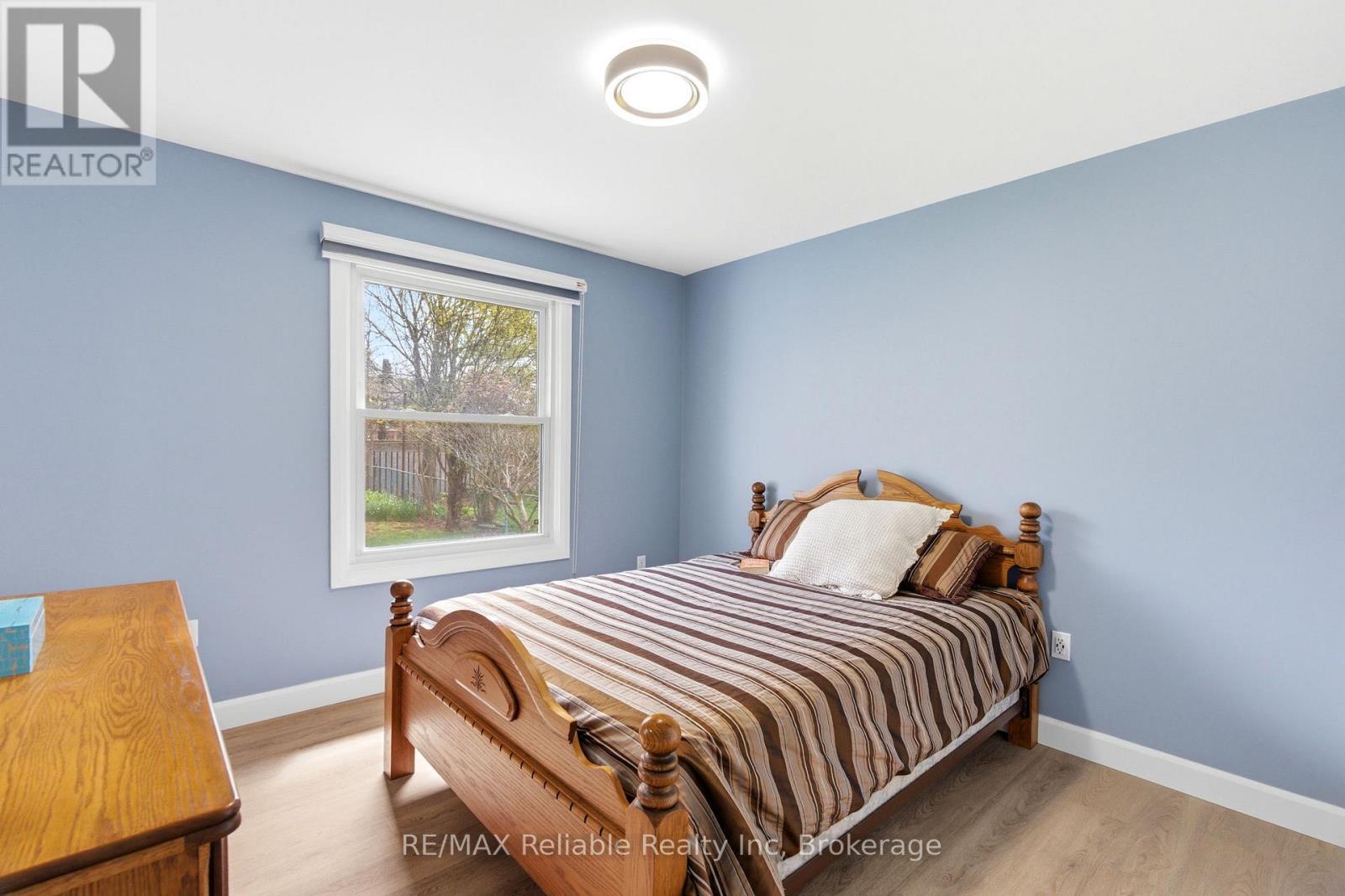 313 Krohmer Drive, Goderich (Goderich (Town)), ON - Indoor Photo Showing Bedroom