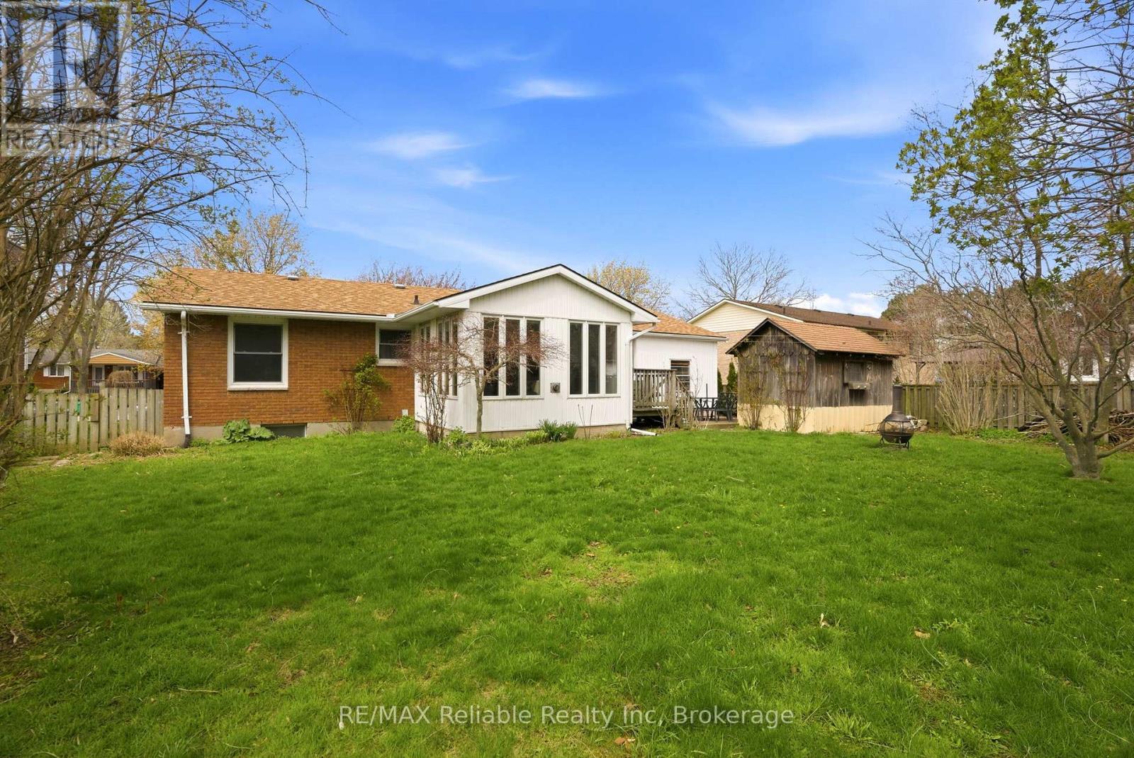 313 Krohmer Drive, Goderich (Goderich (Town)), ON - Outdoor