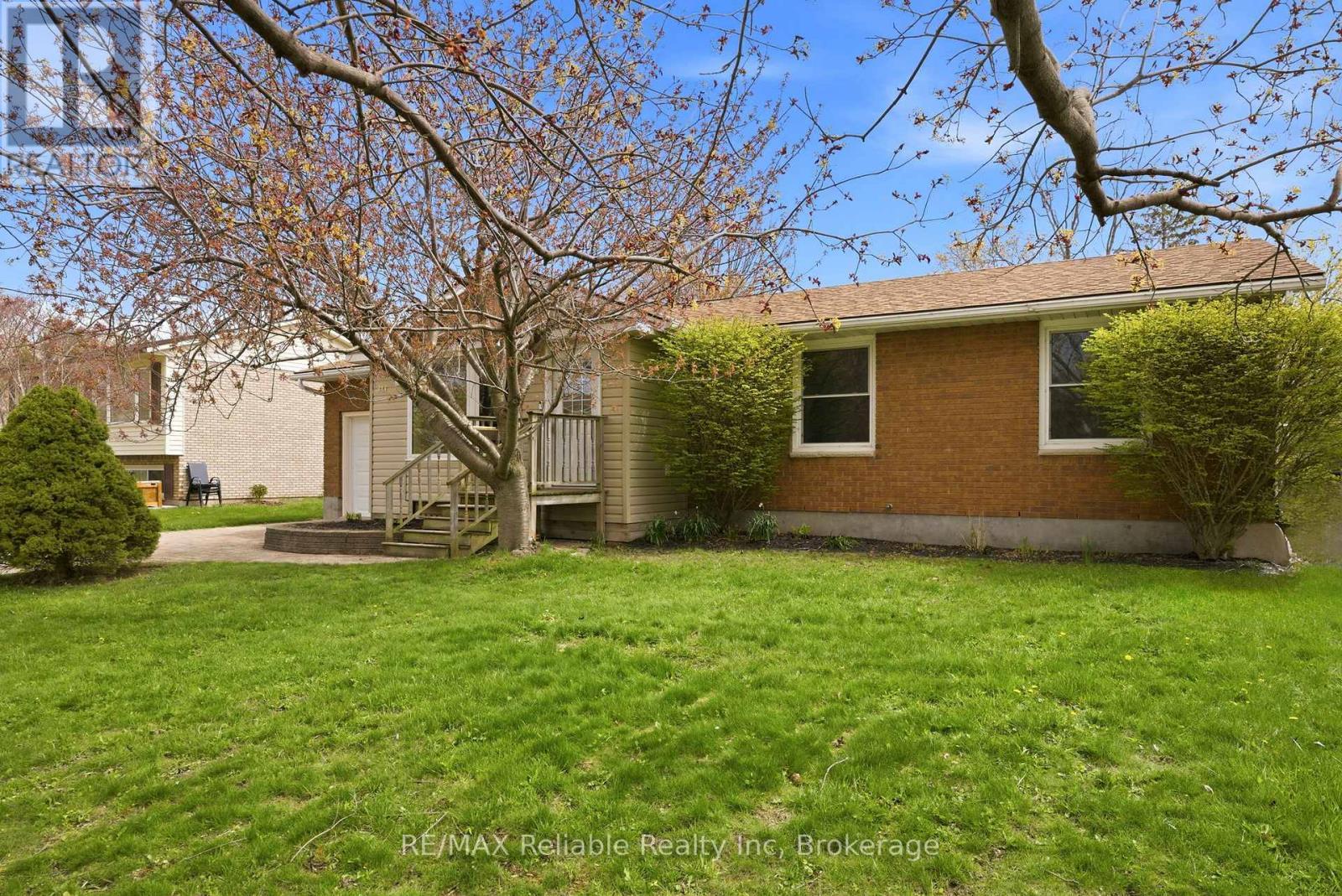 313 Krohmer Drive, Goderich (Goderich (Town)), ON - Outdoor