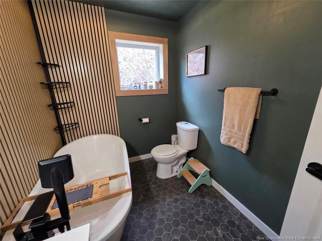 5722 Centrale St, Lac Baker, NB