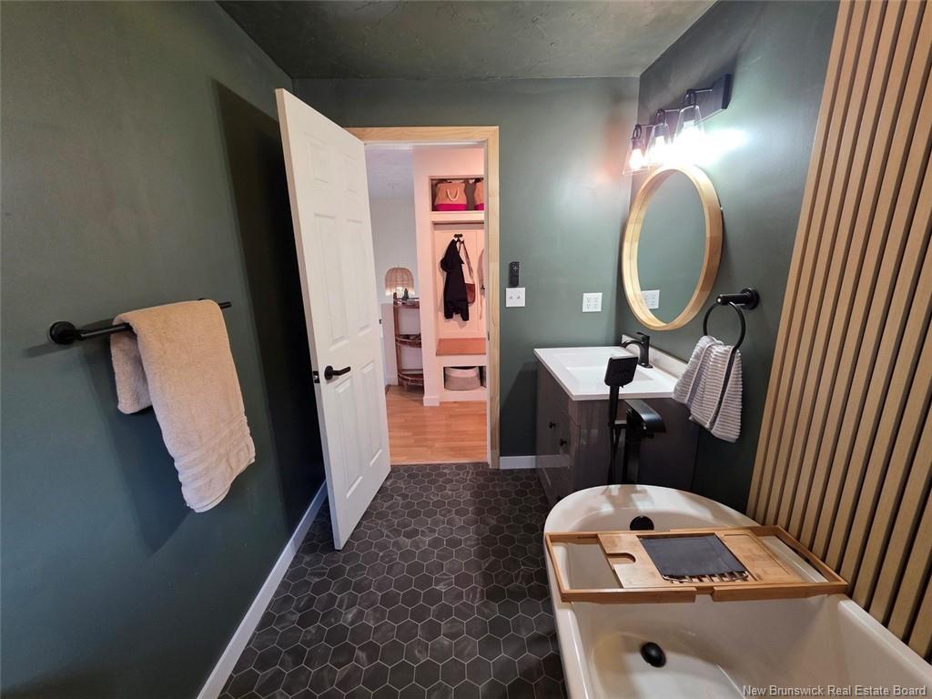 5722 Centrale St, Lac Baker, NB