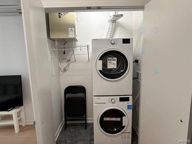 Salle de lavage - 409-1485 Rue Des Bassins, Montréal (Le Sud-Ouest), QC - Indoor Photo Showing Laundry Room