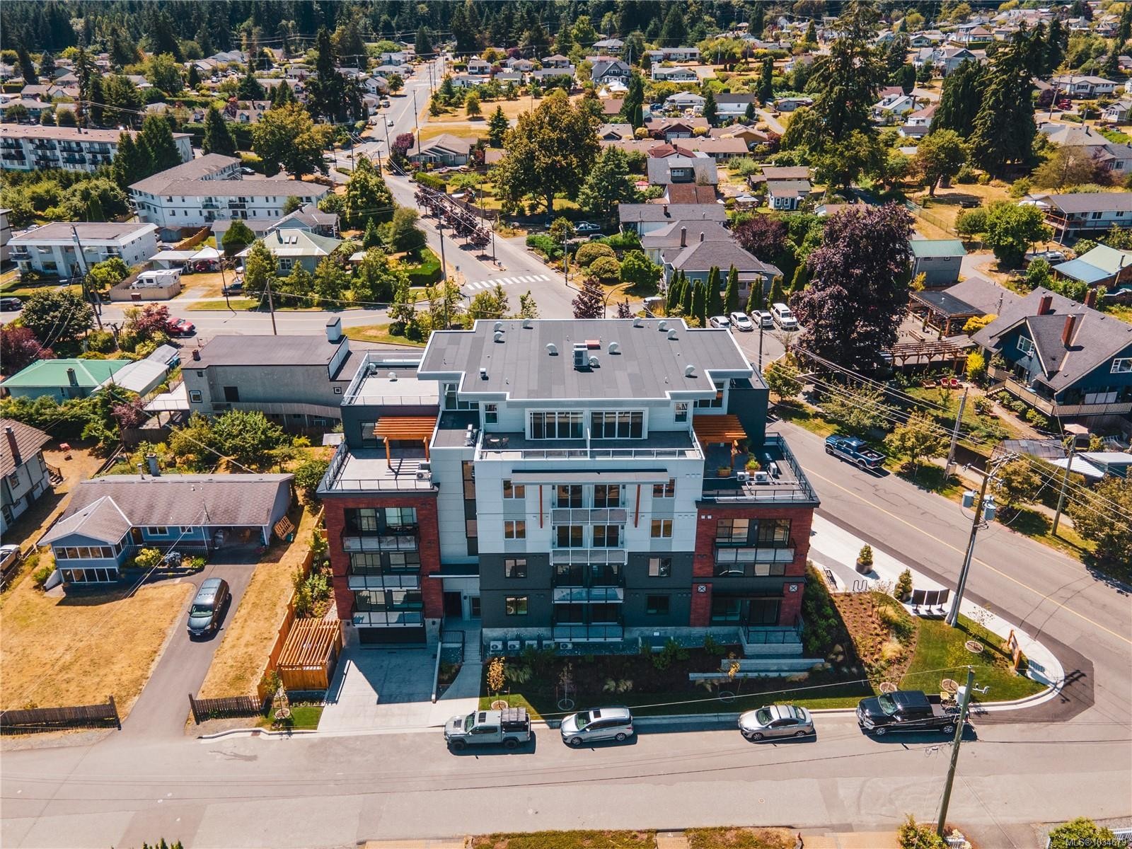 402-201 Dogwood Dr, Ladysmith, BC - Outdoor With View