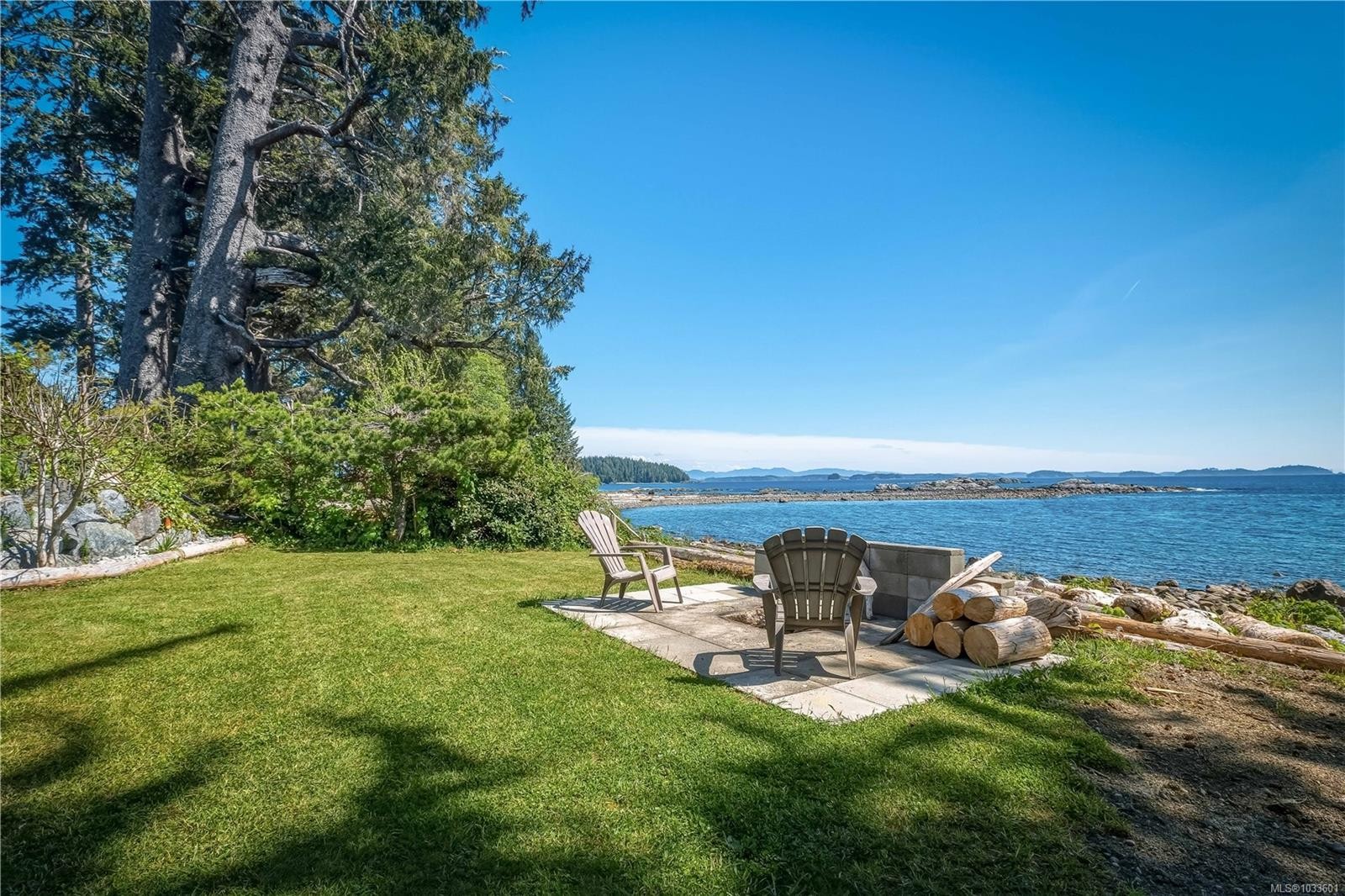 1006 Seventh Ave, Ucluelet, BC
