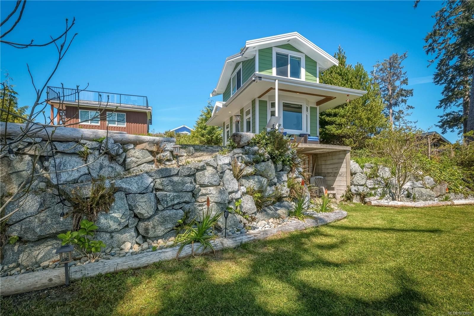 1006 Seventh Ave, Ucluelet, BC