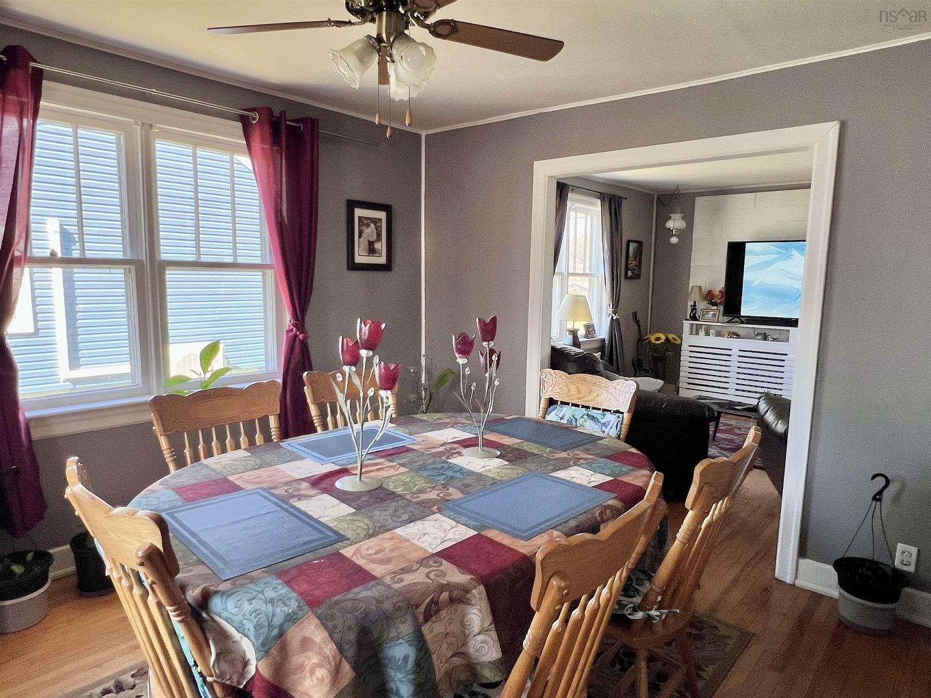 166 North Foord Street, Stellarton, NS