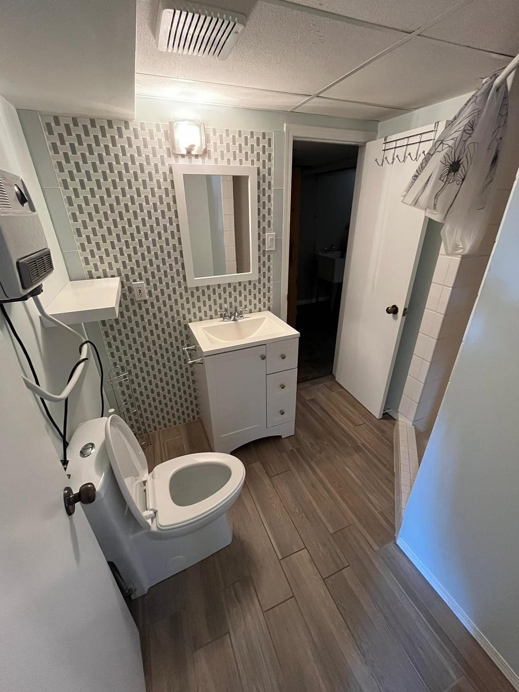 558 Van Norman, Thunder Bay, ON - Indoor