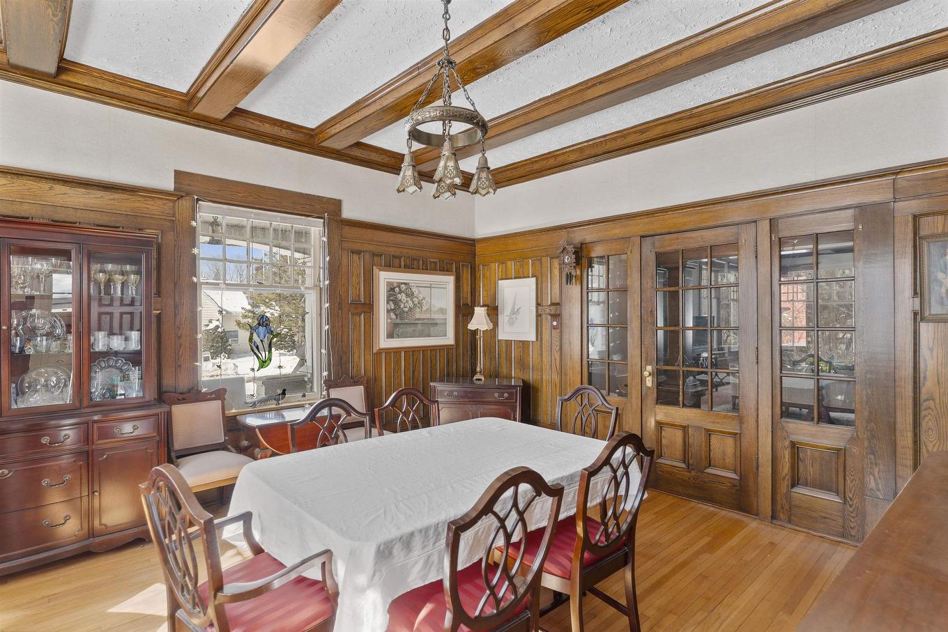 43 Summit Avenue, Thunder Bay, ON - Indoor Photo Showing Dining Room